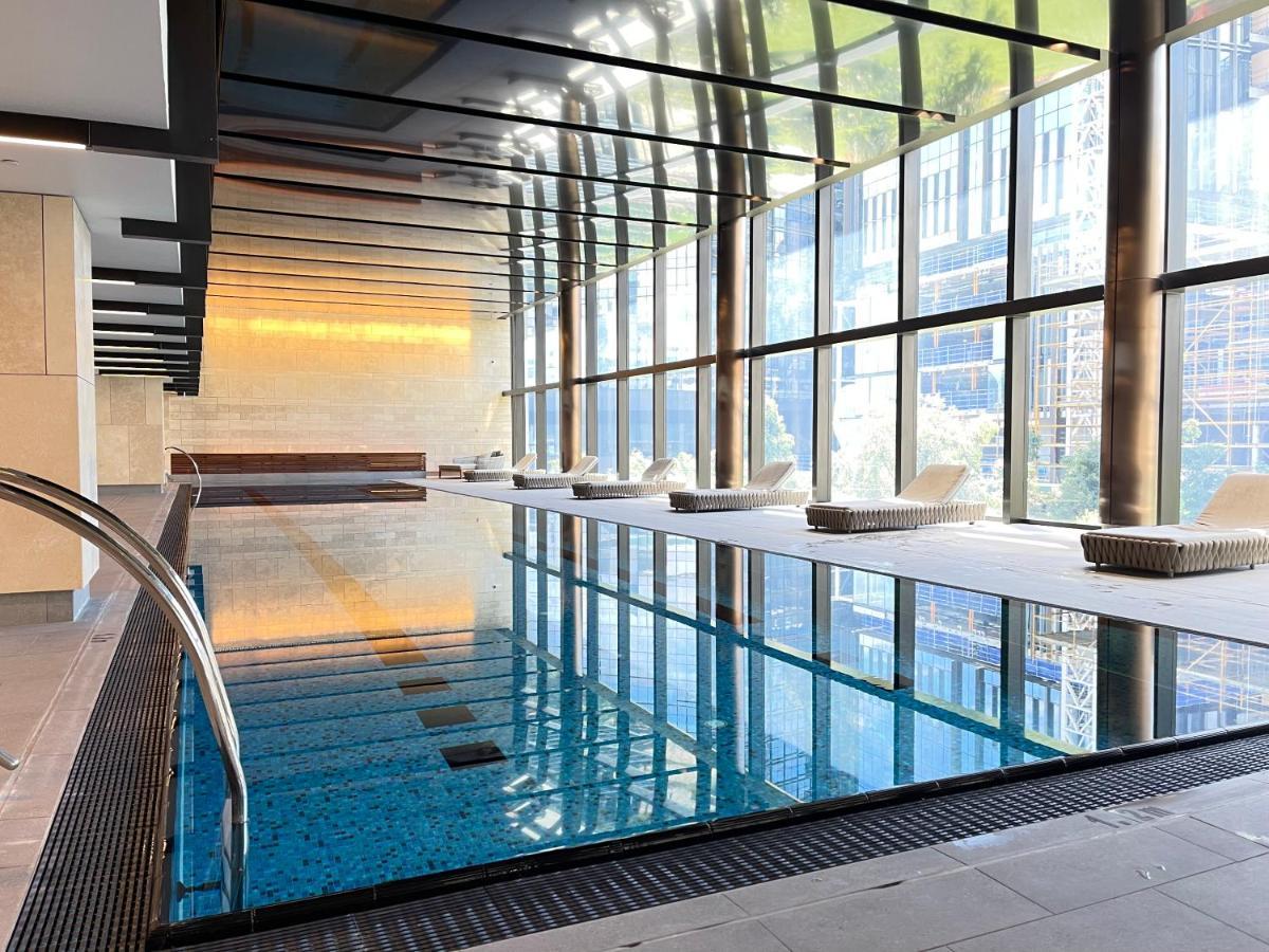 شقة Rest Skyhigh Melbourne Qtr Collection المظهر الخارجي الصورة